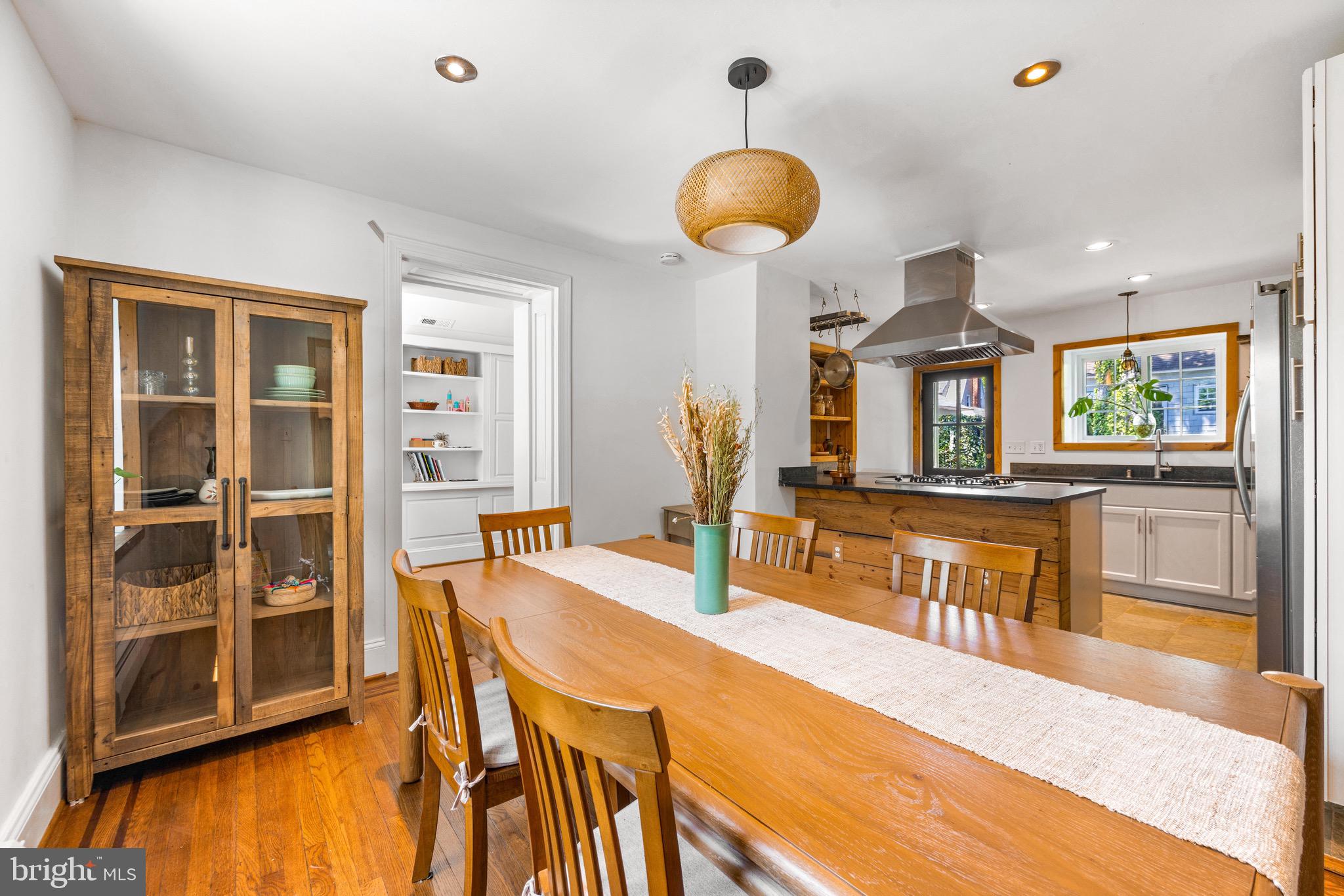 TOWSON ESTATES - Residential