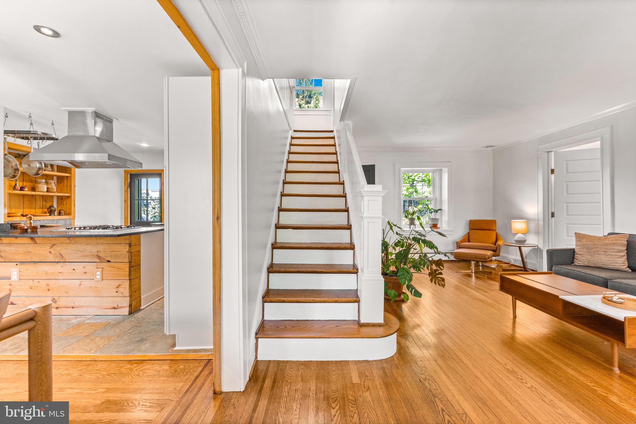 822 E JOPPA ROAD