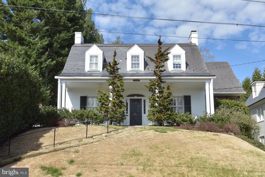 Comfort is the key in this Belle Haven classic.  Beautifully sited with astonishing year round long range views. Every room of this home enjoys abundant natural light.  The floor plan offers easy flow and the well proportioned rooms provide  options for entertaining on a large or small scale. Special features include:  A gracious central foyer opening left to a pretty living room and right to a dining room which is adjoined by a cozy pine paneled library and powder room.  The top of the line kitchen was designed by renowned  Lobkovich Kitchen Designs and includes custom inset cabinetry, top tier lighting & appliances and an island breakfast bar.  The family room  is appointed with crisp custom paneling and a wood burning fireplace.  This room flows easily to the living room, foyer, kitchen and enclosed terrace.  There are four bedrooms and two bathrooms on the upper level.  The lower level rec room is light filled and offers an abundance of storage. The pretty bluestone terrace and handsomely landscaped gardens provide convenient access to a parking court. *Please note that the dining room chandelier does not convey.*