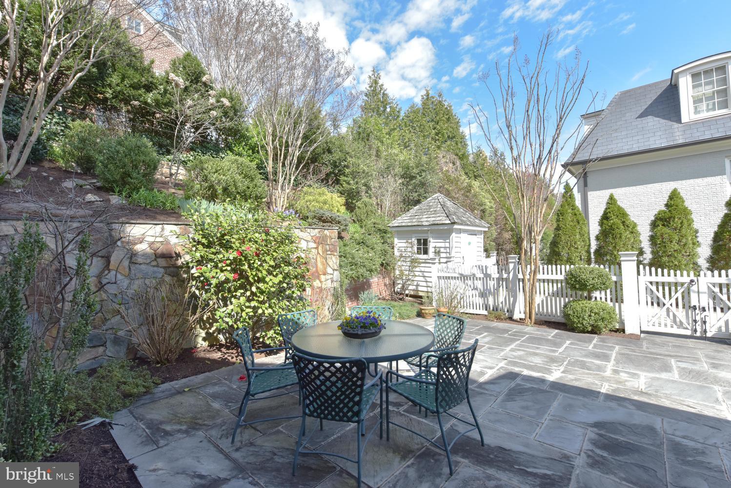 BELLE HAVEN - Residential