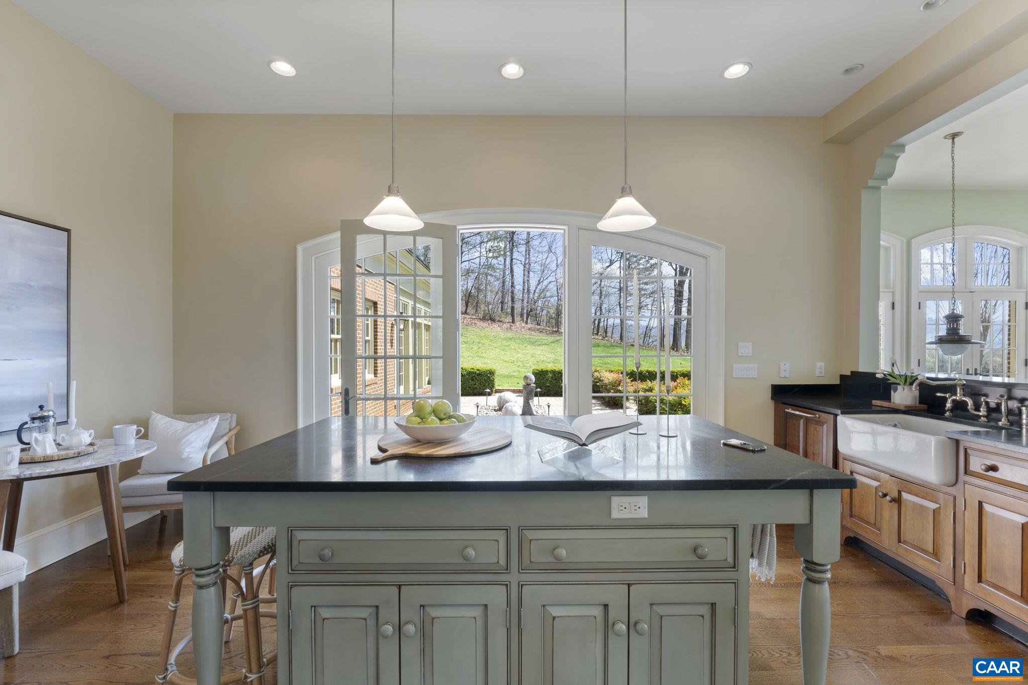 BLUE SPRINGS FARM - Residential