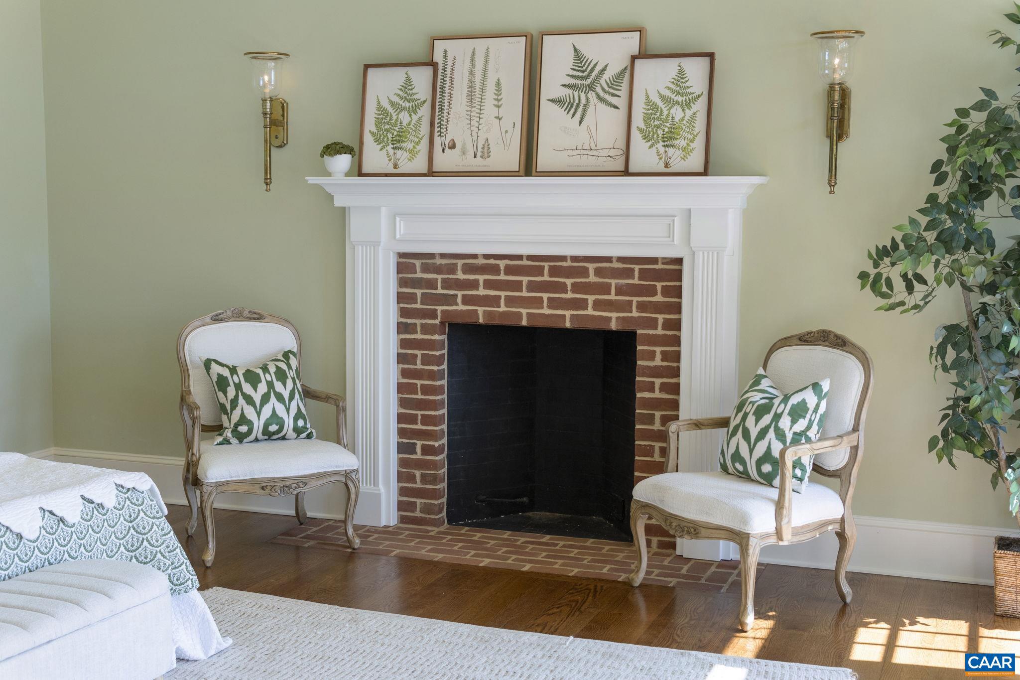 BLUE SPRINGS FARM - Residential