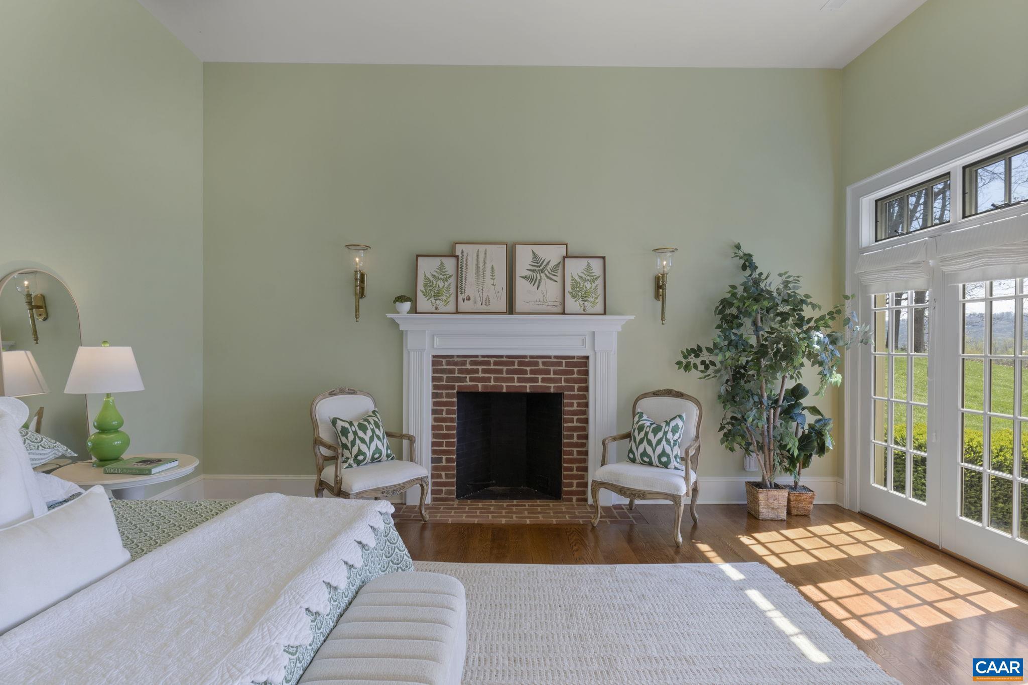 BLUE SPRINGS FARM - Residential