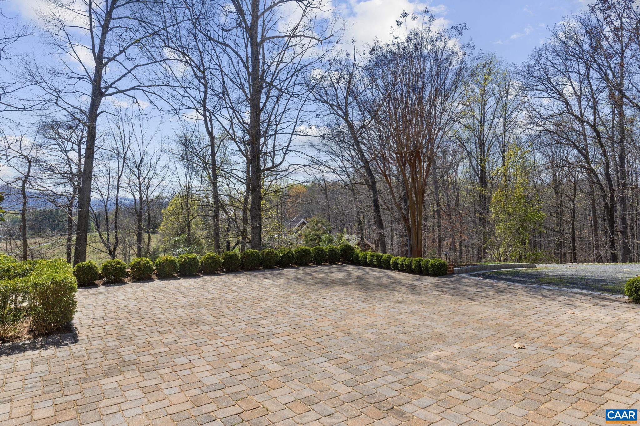 BLUE SPRINGS FARM - Residential