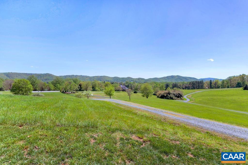 BLUE SPRINGS FARM - Residential