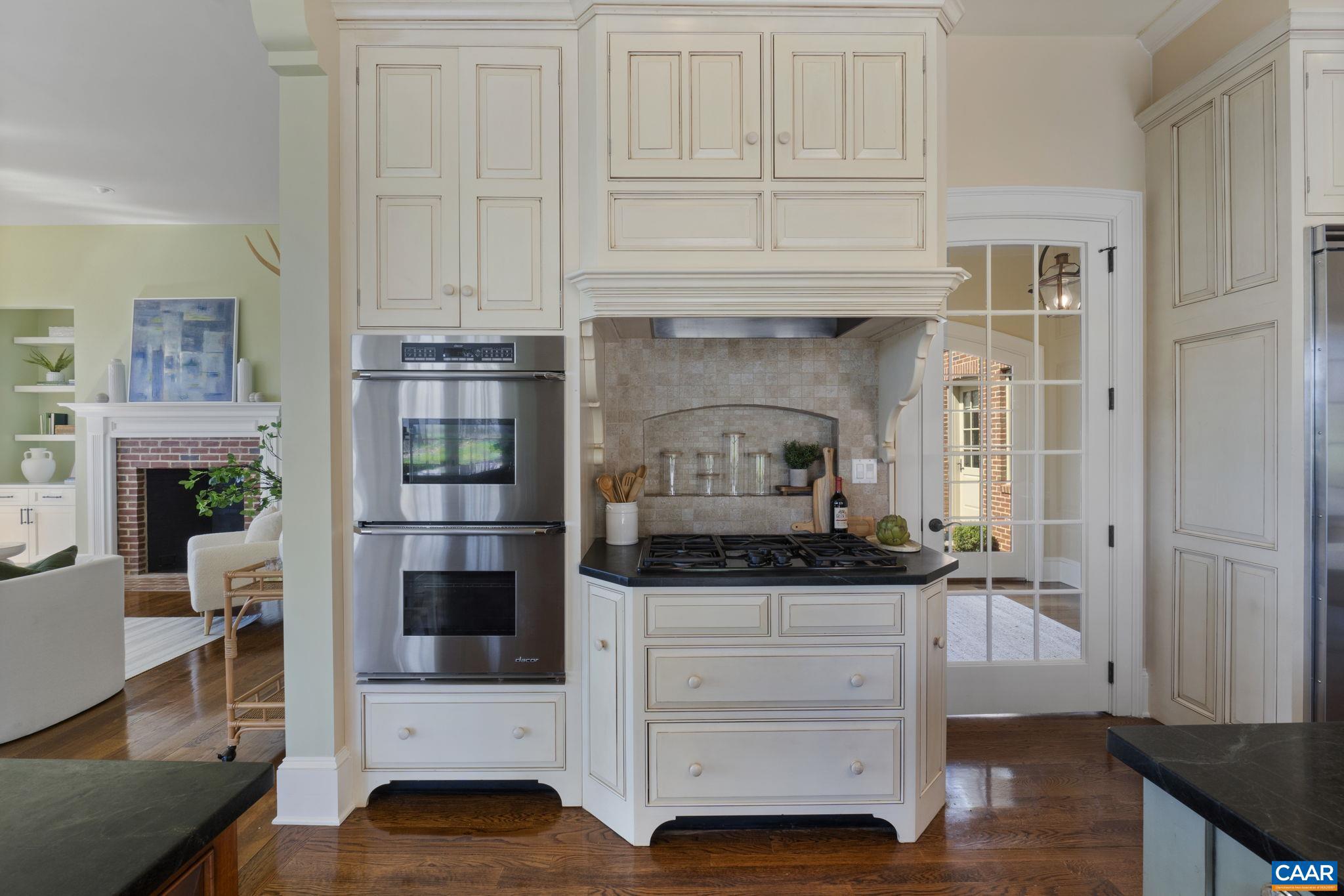 BLUE SPRINGS FARM - Residential