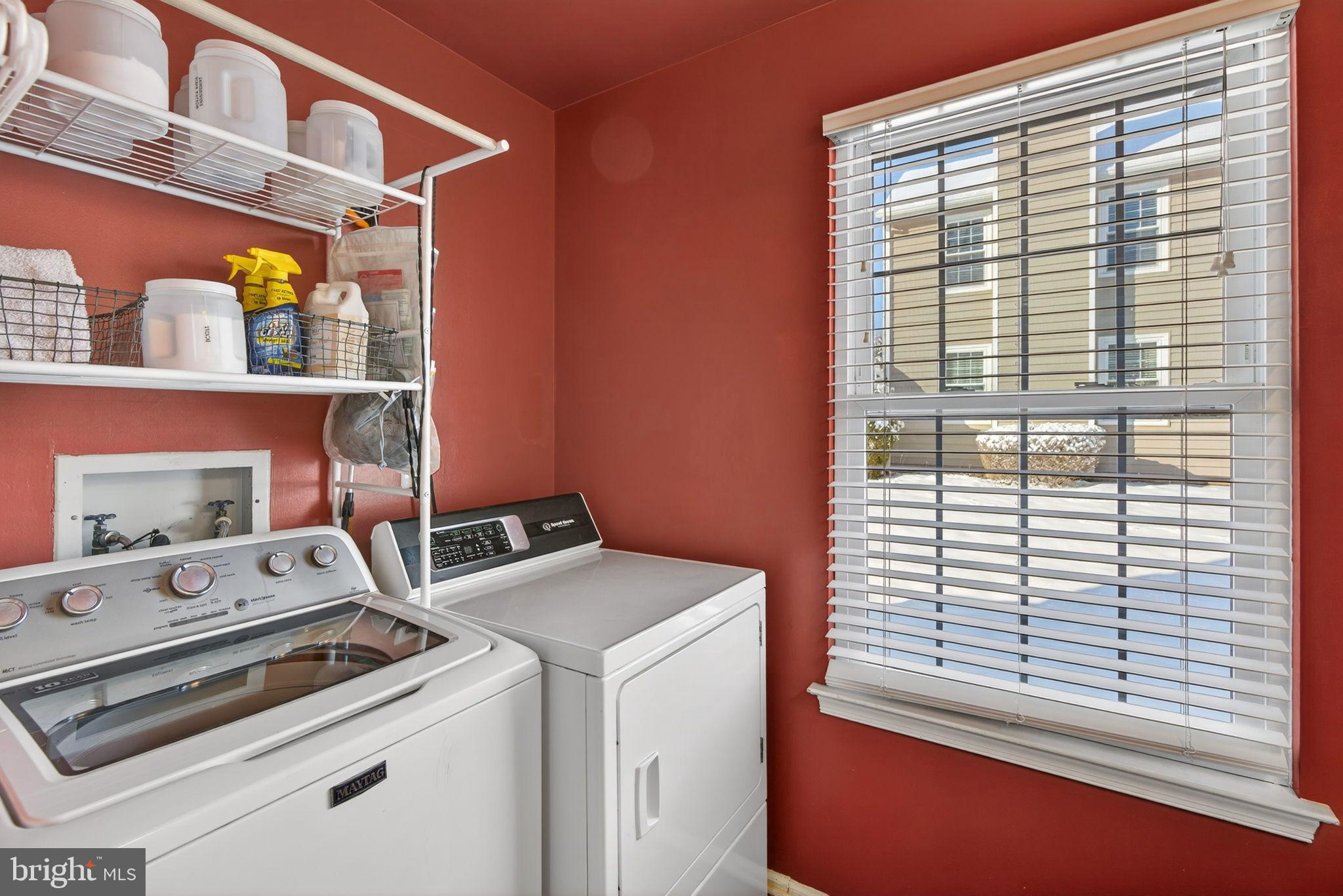 COUNTRY BEND - Residential