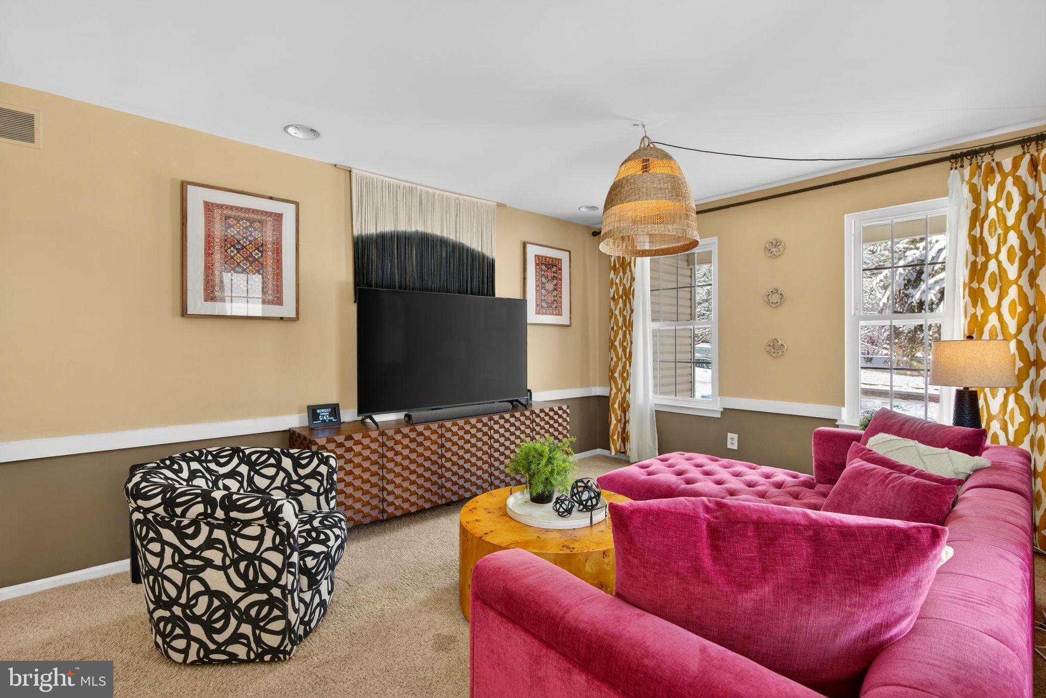 COUNTRY BEND - Residential