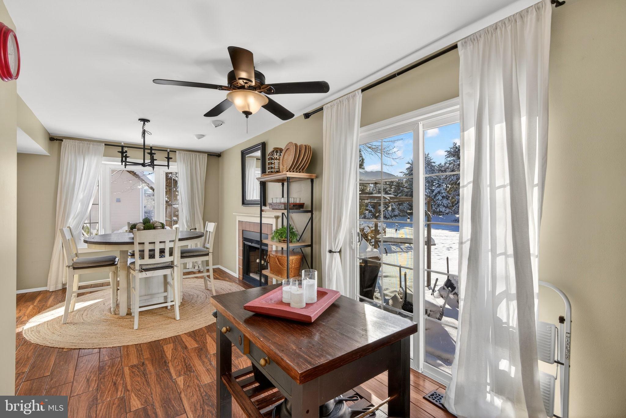 COUNTRY BEND - Residential