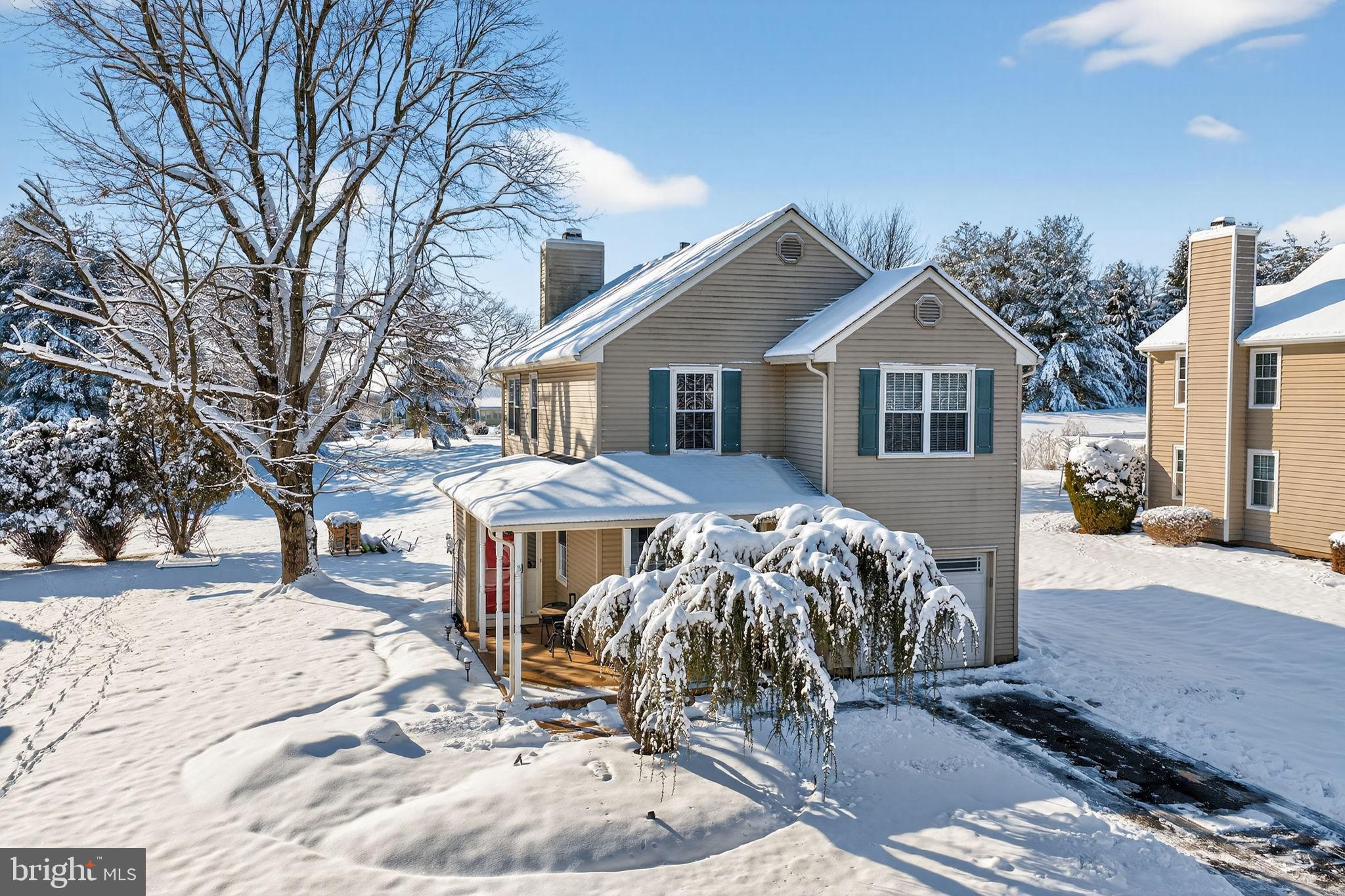 COUNTRY BEND - Residential