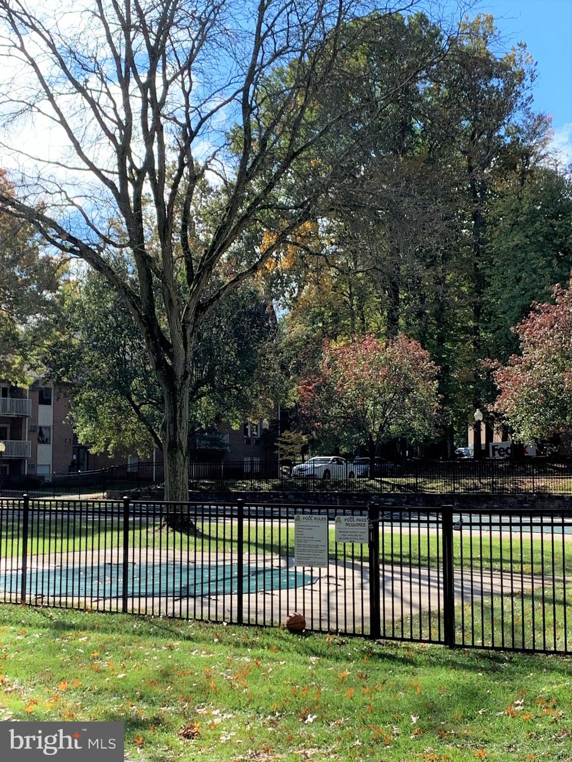 WOODMONT NORTH - Residential