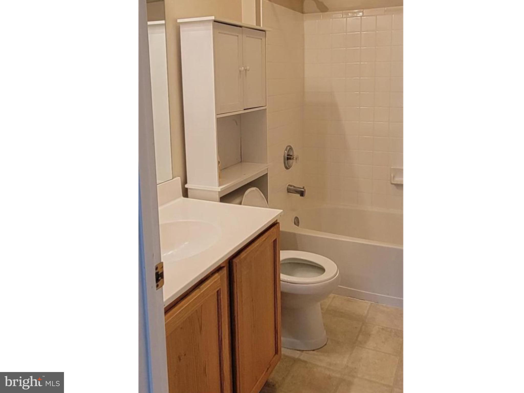 SEVEN OAKS - Residential Lease