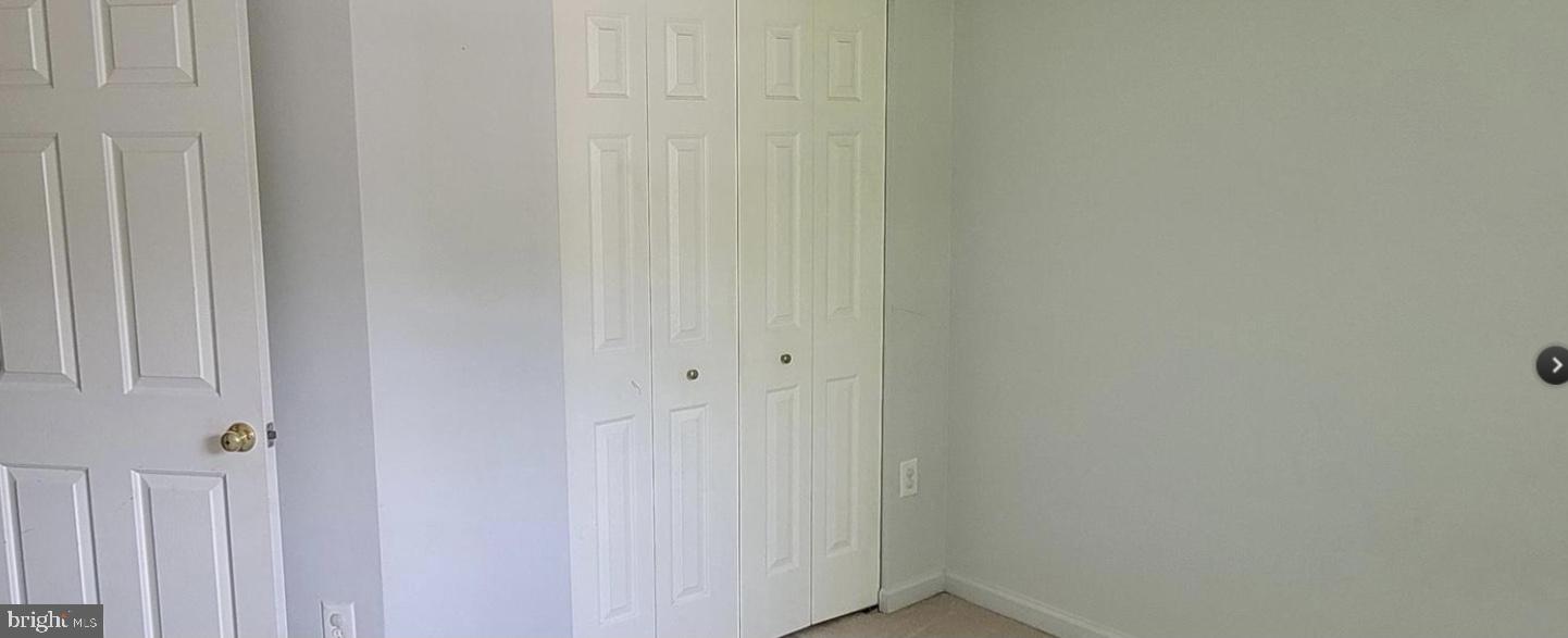 SEVEN OAKS - Residential Lease