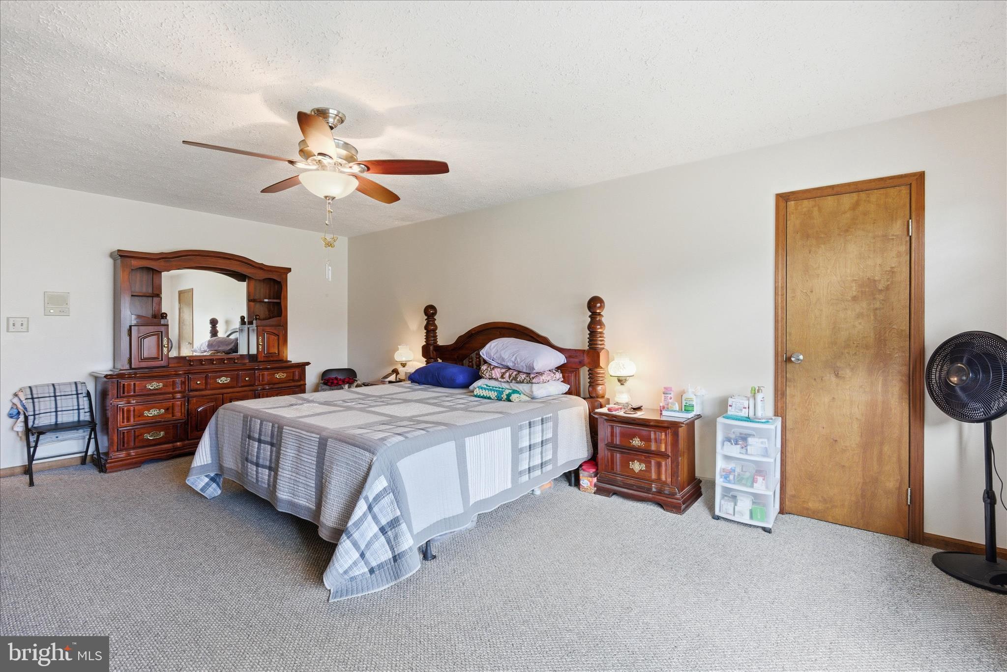 OLDE OAK FARM - Residential