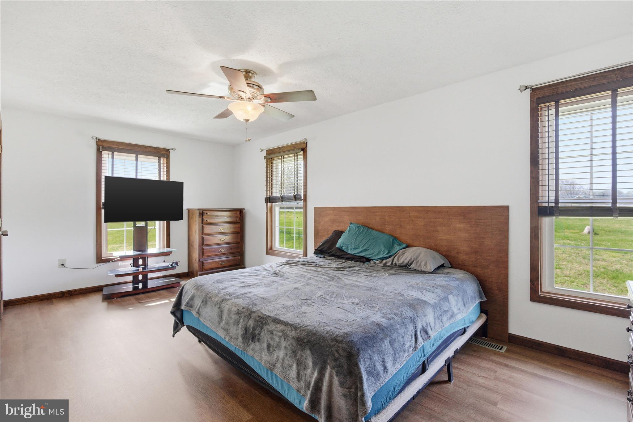 OLDE OAK FARM - Residential