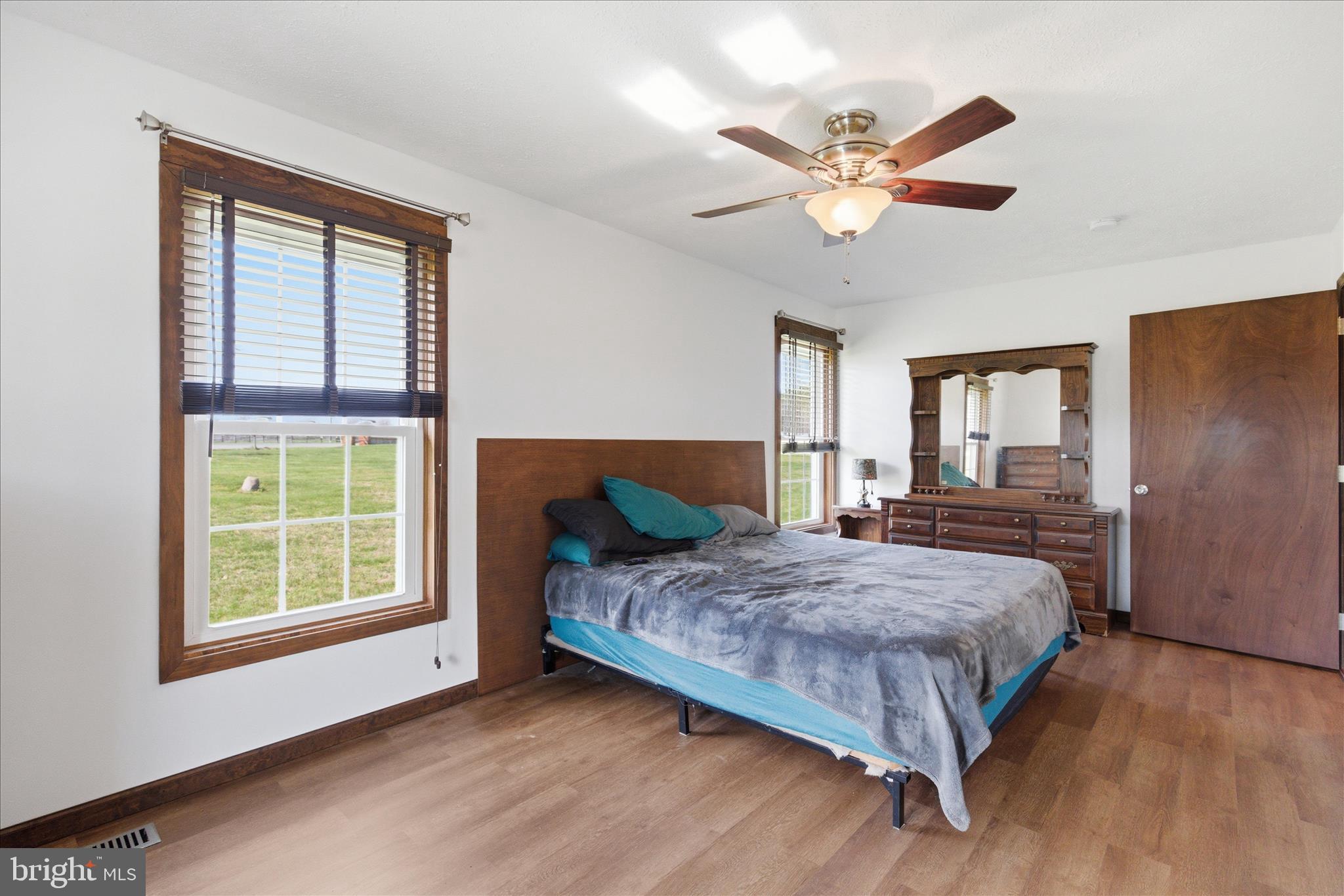 OLDE OAK FARM - Residential