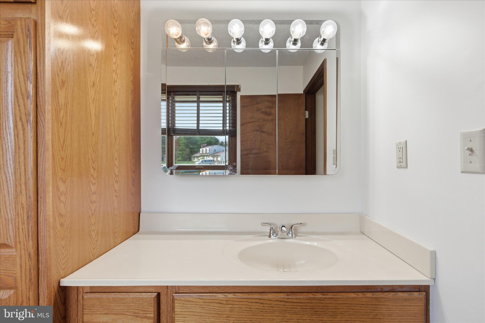 OLDE OAK FARM - Residential