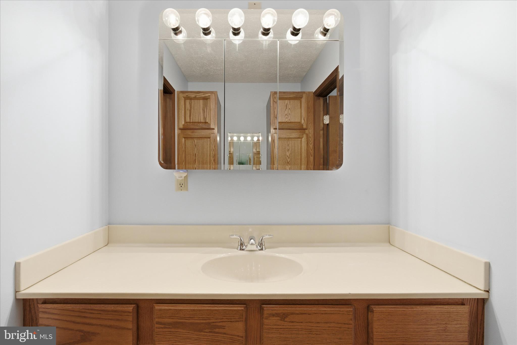 OLDE OAK FARM - Residential