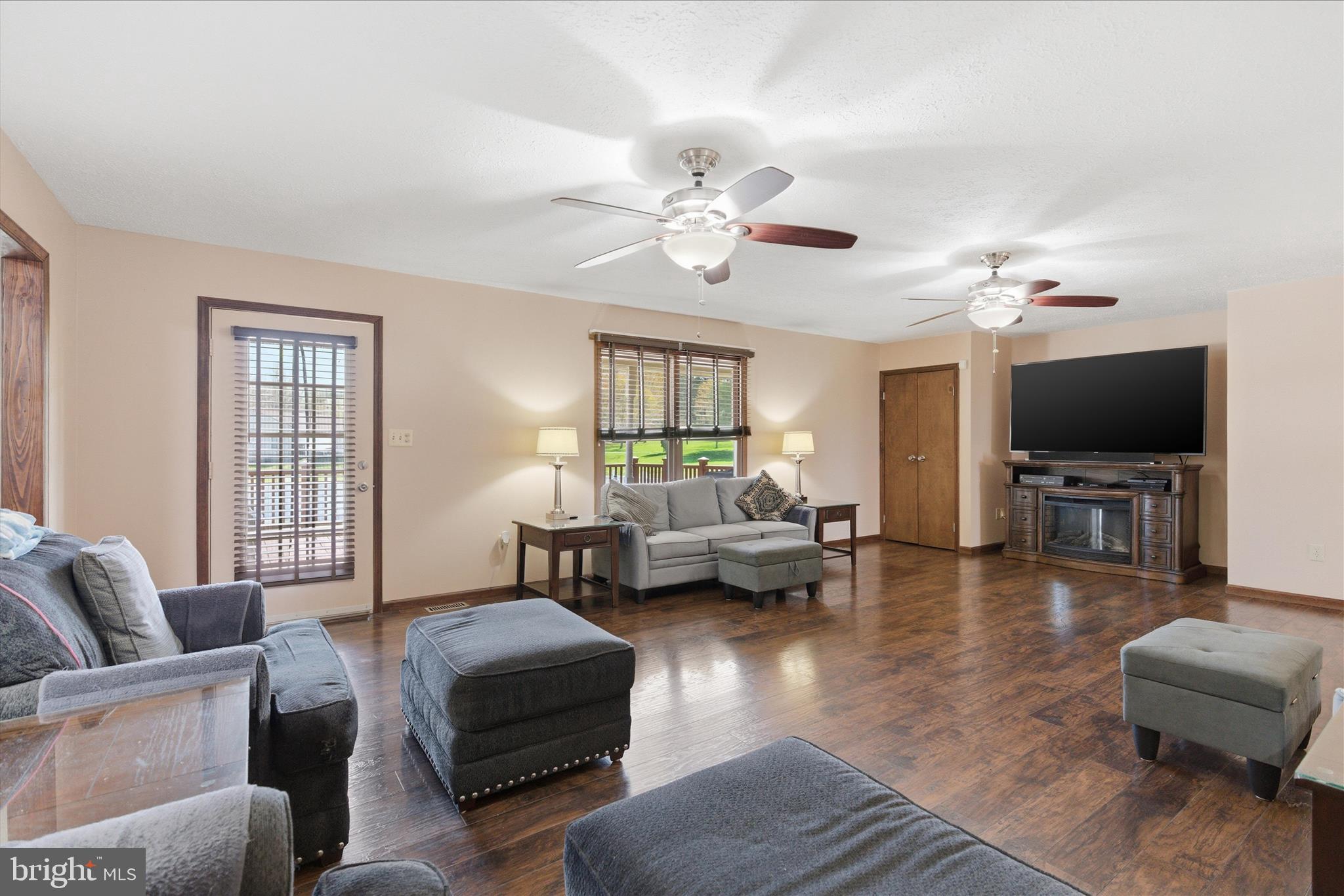 OLDE OAK FARM - Residential