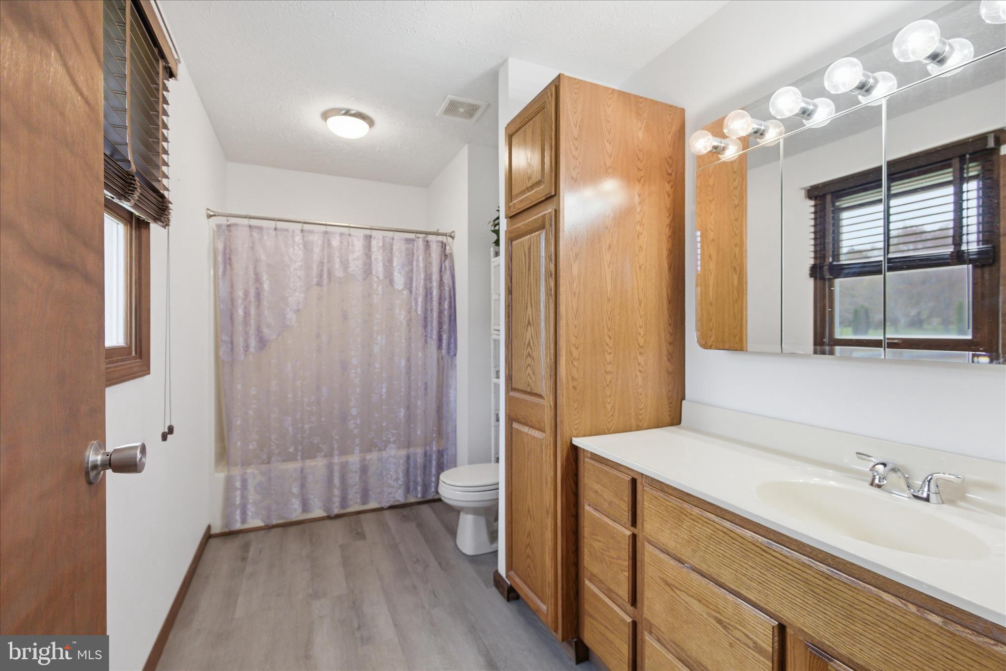 OLDE OAK FARM - Residential