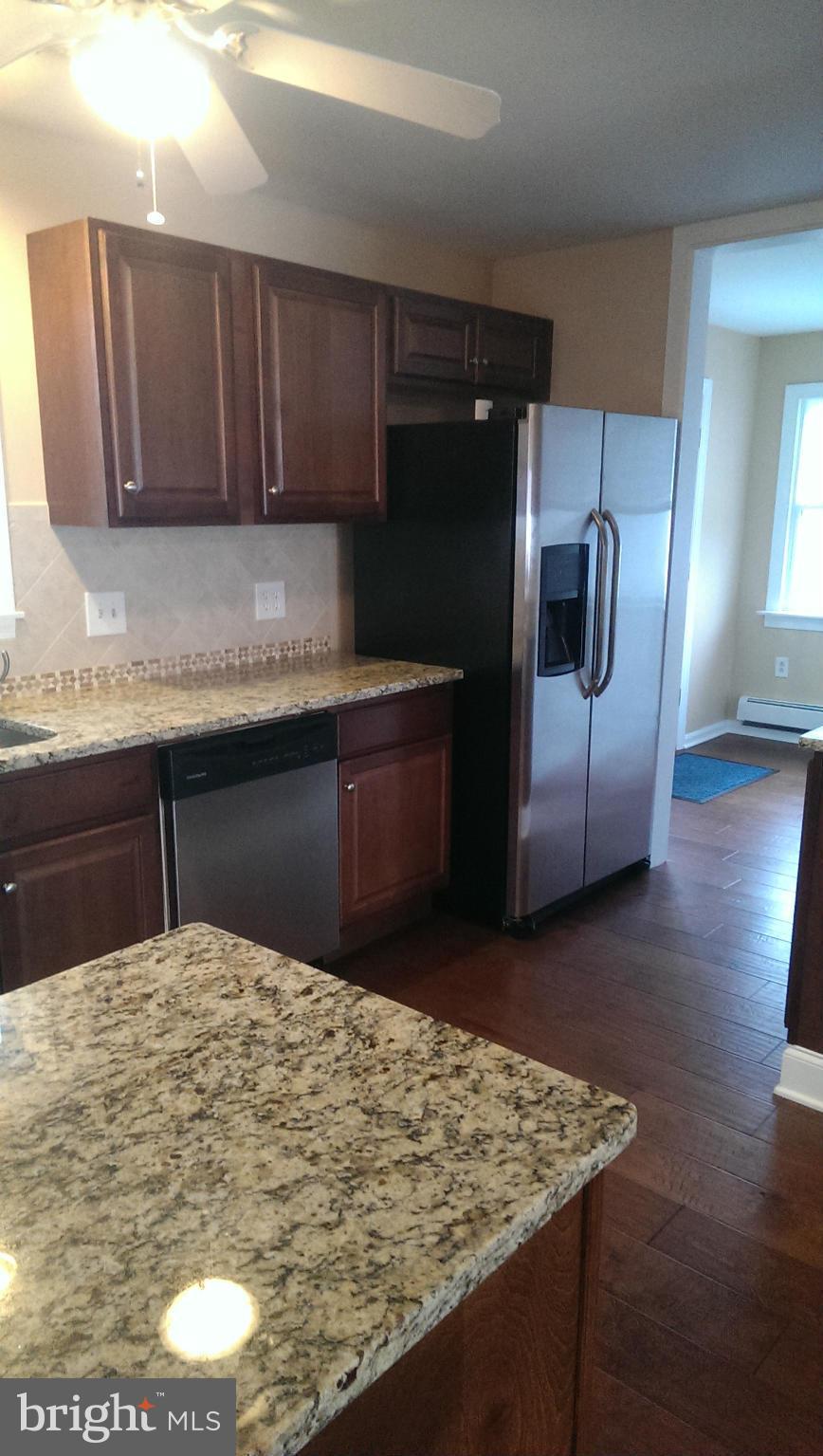 ESSEX - Residential Lease