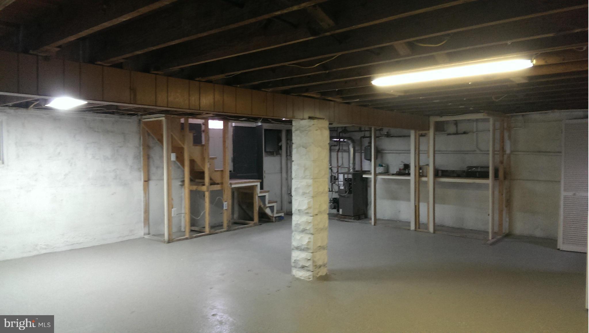 ESSEX - Residential Lease