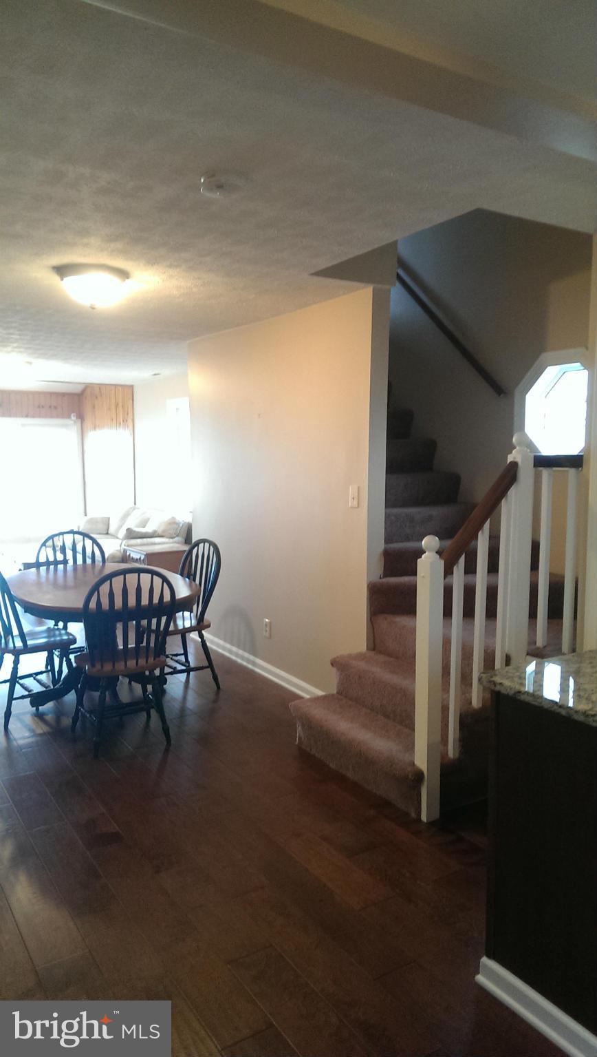 ESSEX - Residential Lease