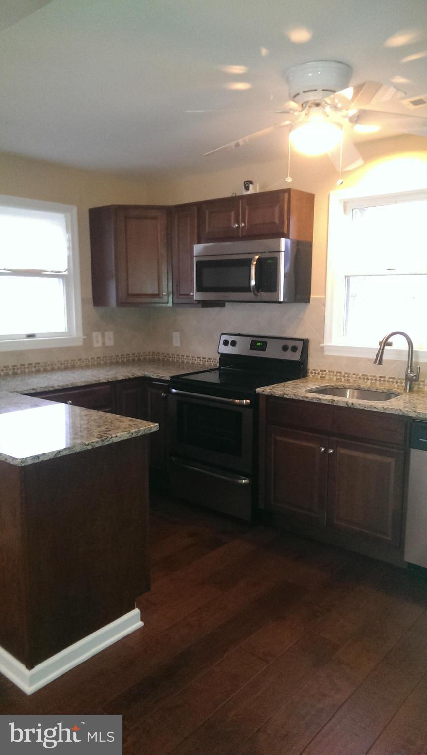 ESSEX - Residential Lease