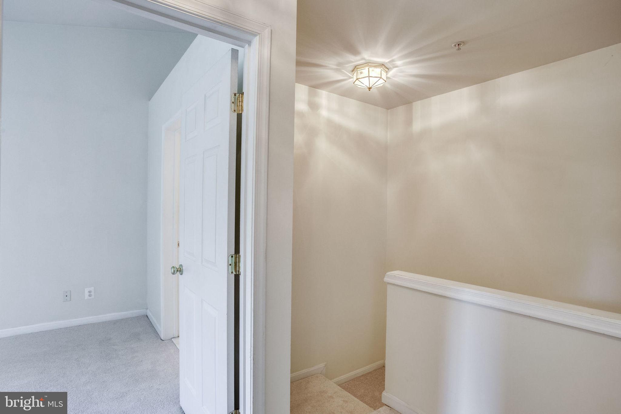 FAIR LAKES - Residential