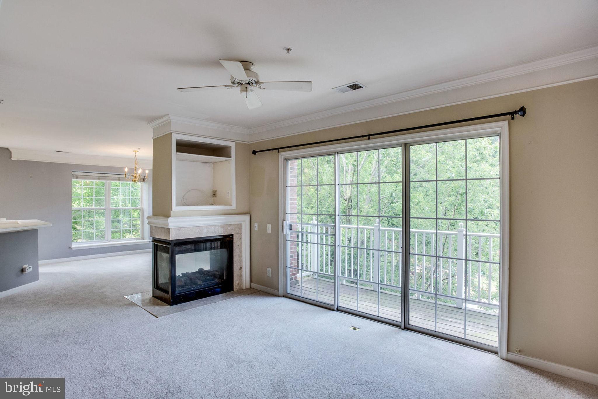 FAIR LAKES - Residential