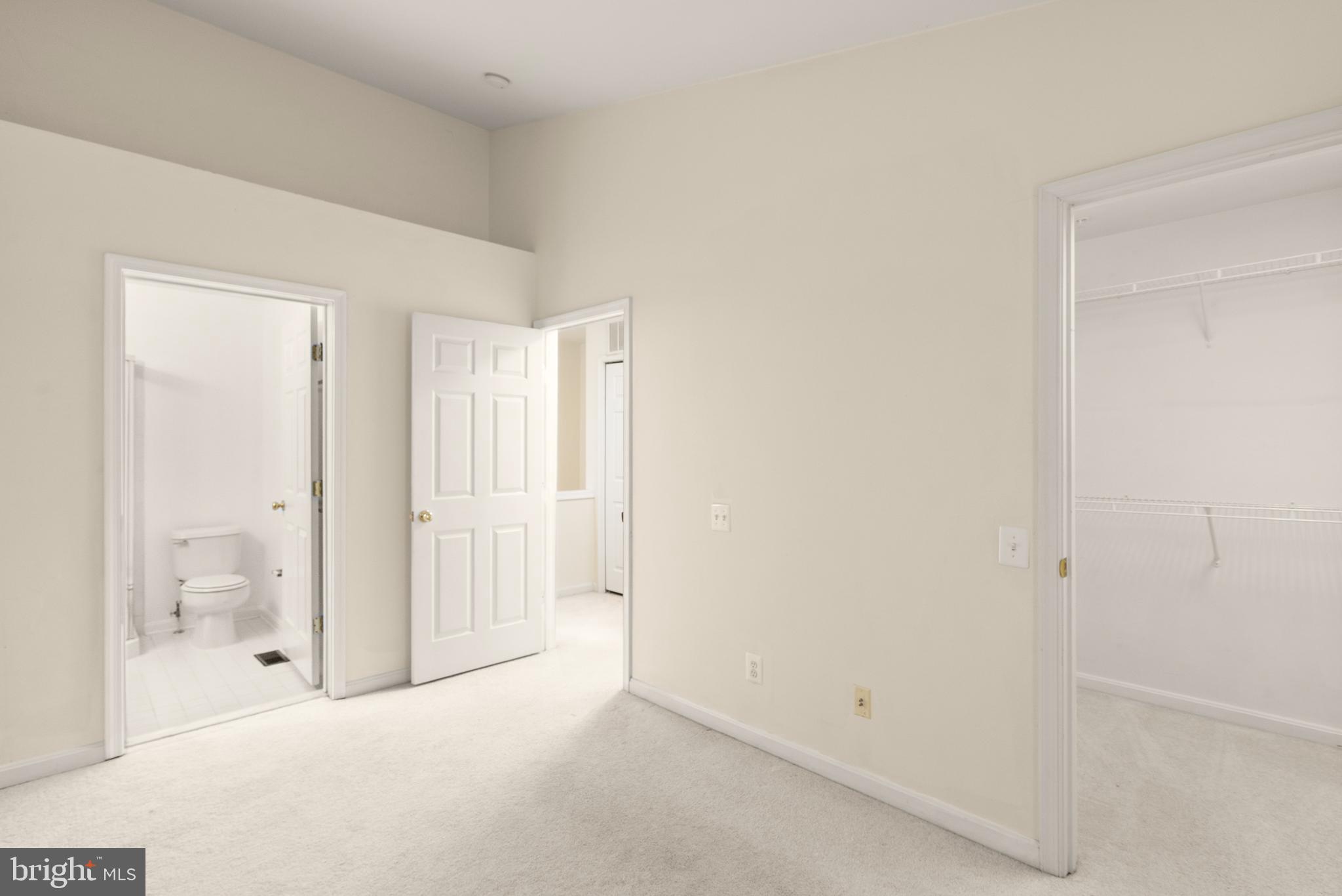 FAIR LAKES - Residential