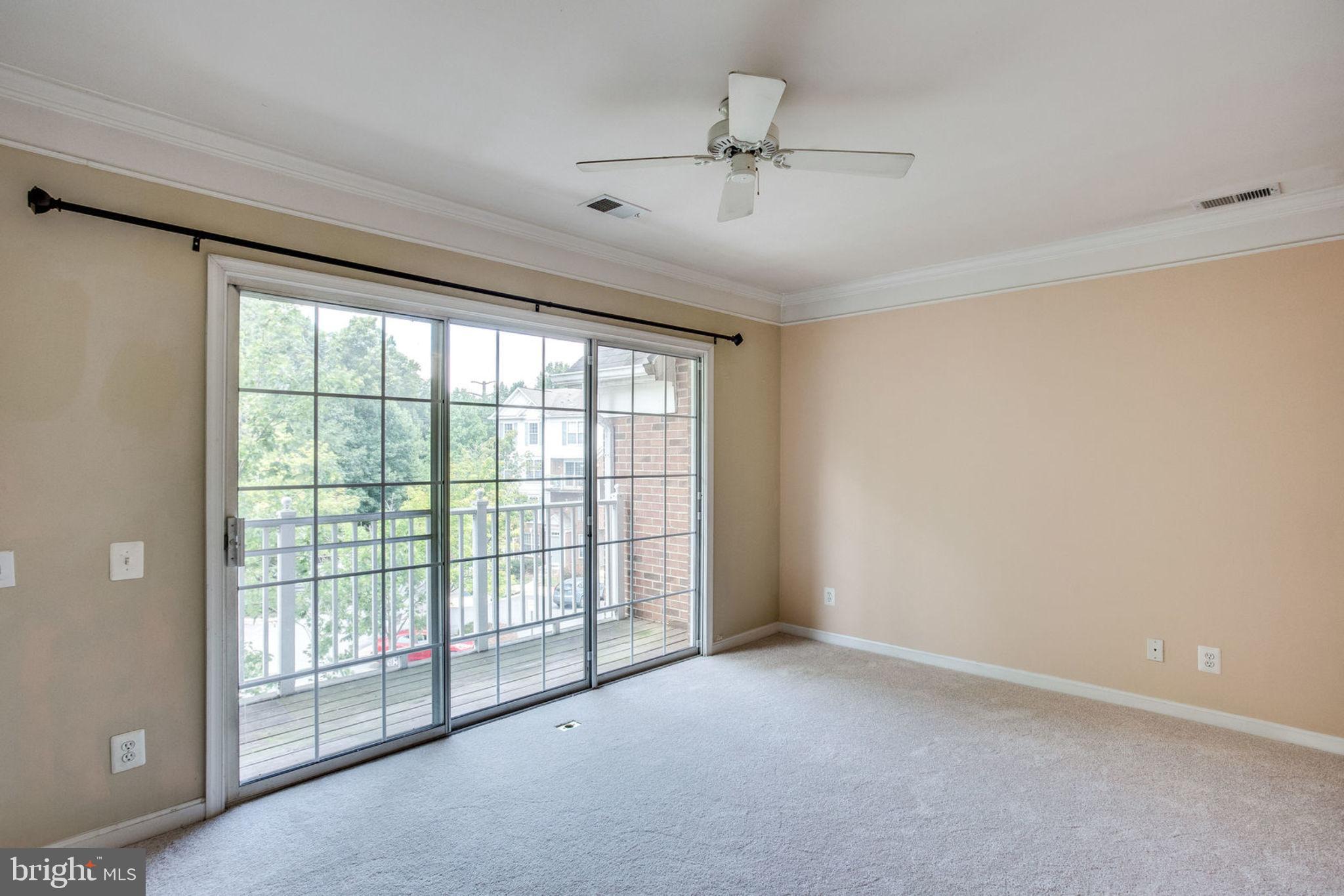 FAIR LAKES - Residential