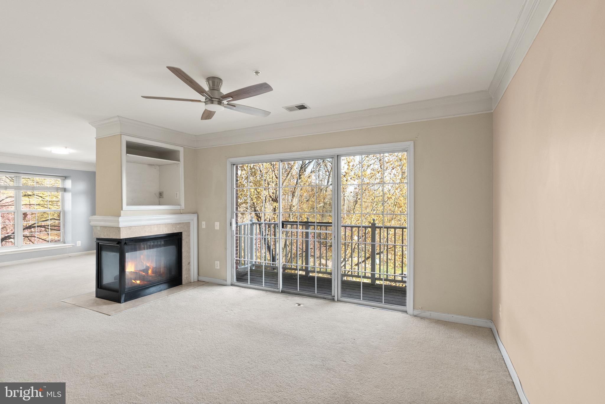 FAIR LAKES - Residential