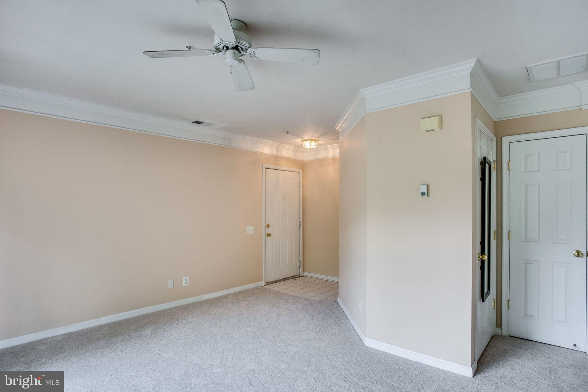 FAIR LAKES - Residential