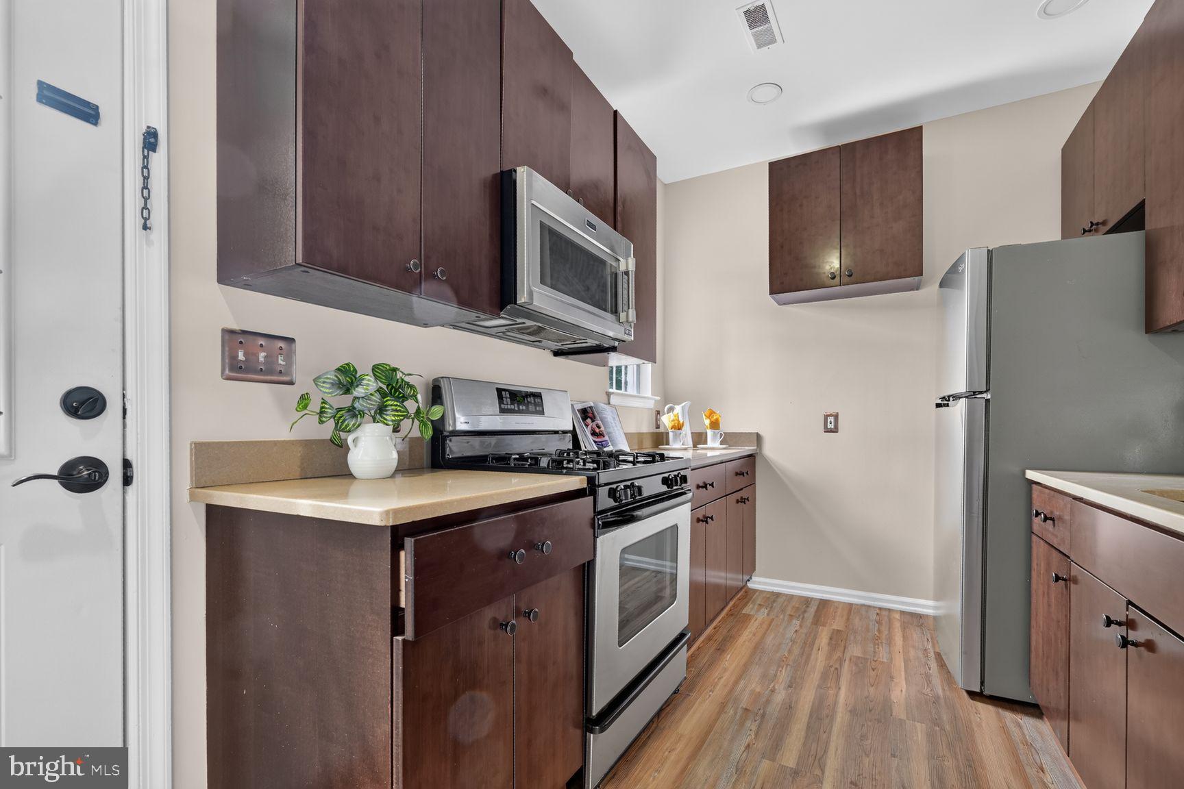 1336 HALF STREET SW 1336