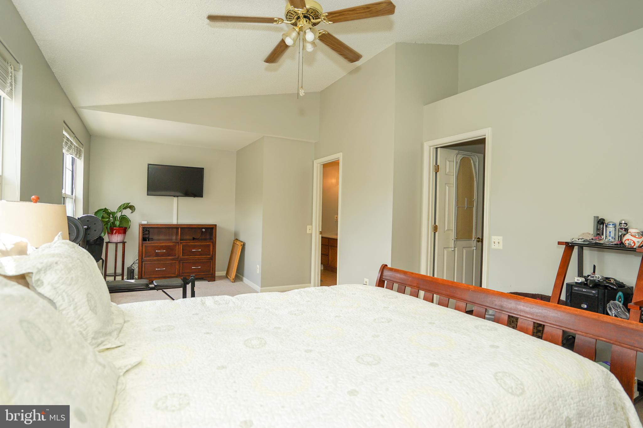 BULL RUN CONDO - Residential Lease