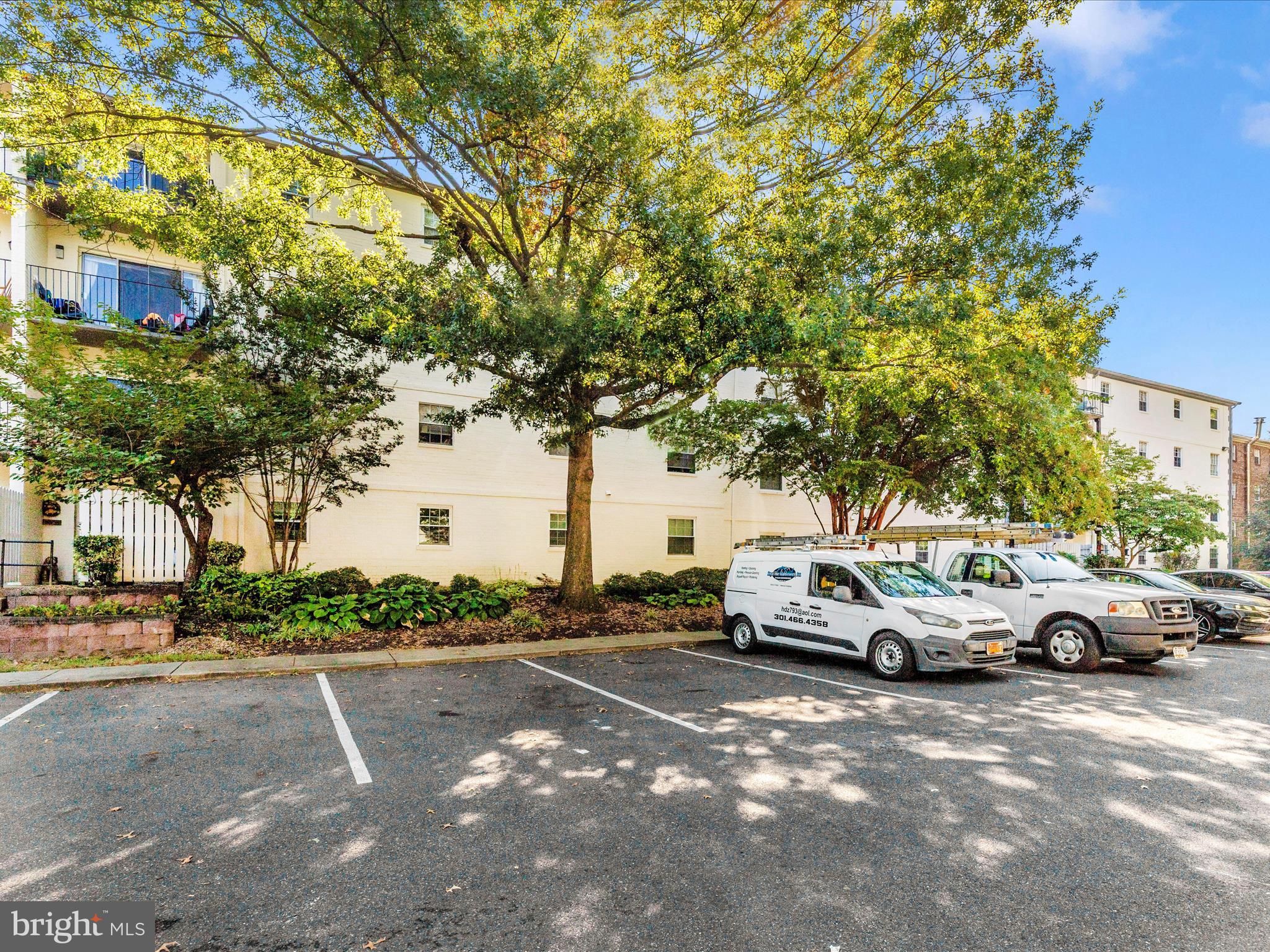 MONTPELIER VILLAGE - Residential Lease