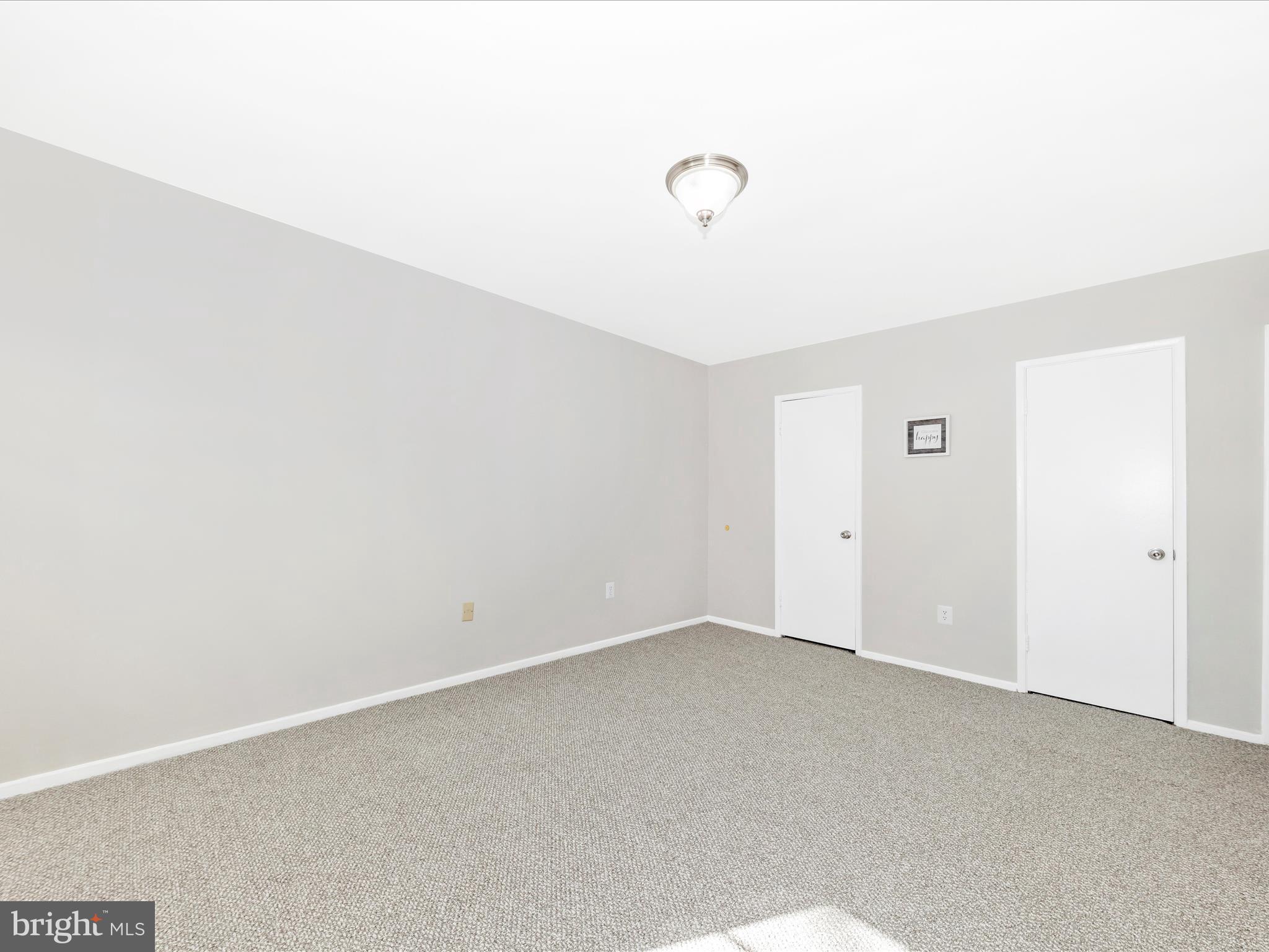 MONTPELIER VILLAGE - Residential Lease