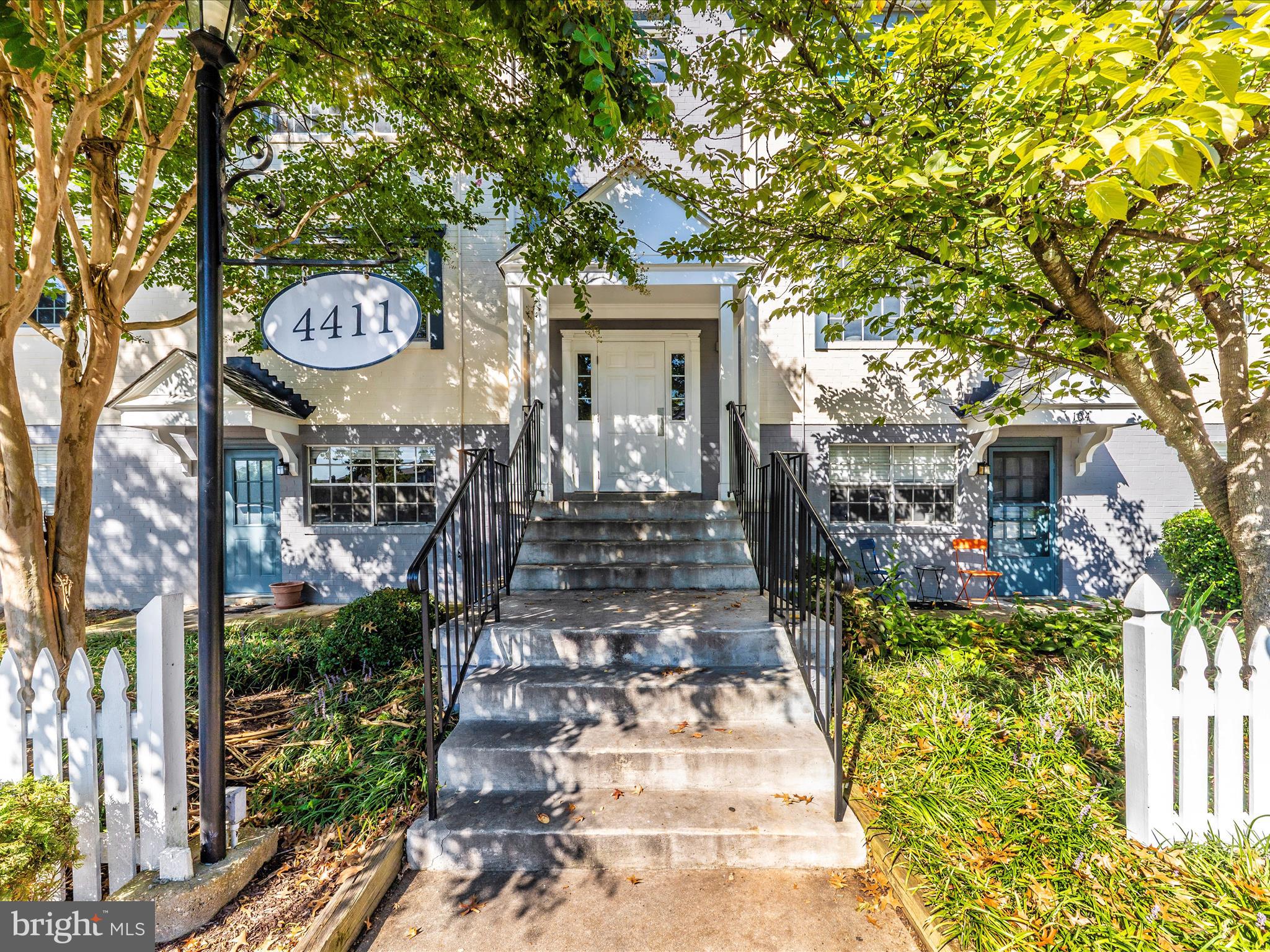 MONTPELIER VILLAGE - Residential Lease