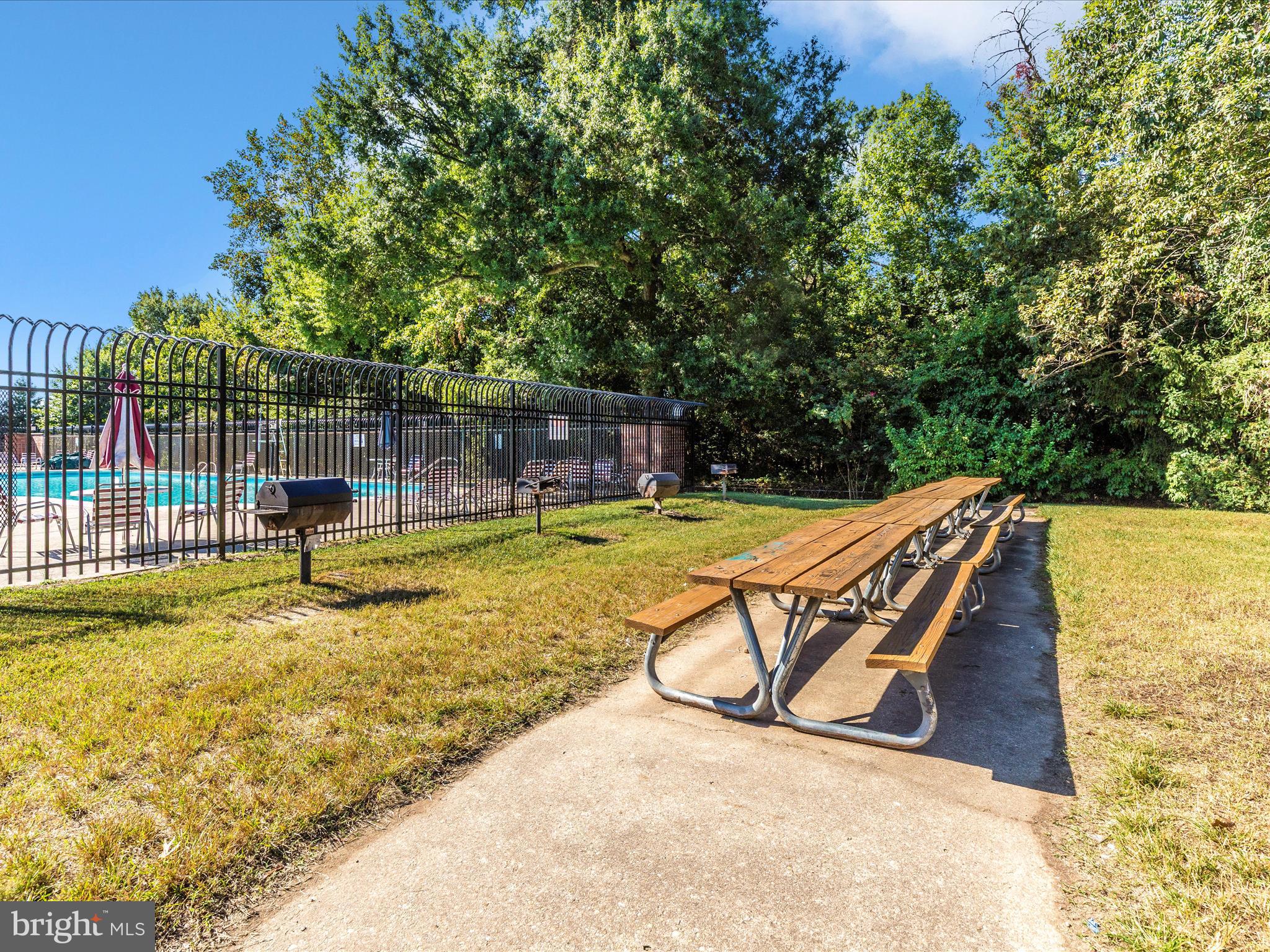 MONTPELIER VILLAGE - Residential Lease