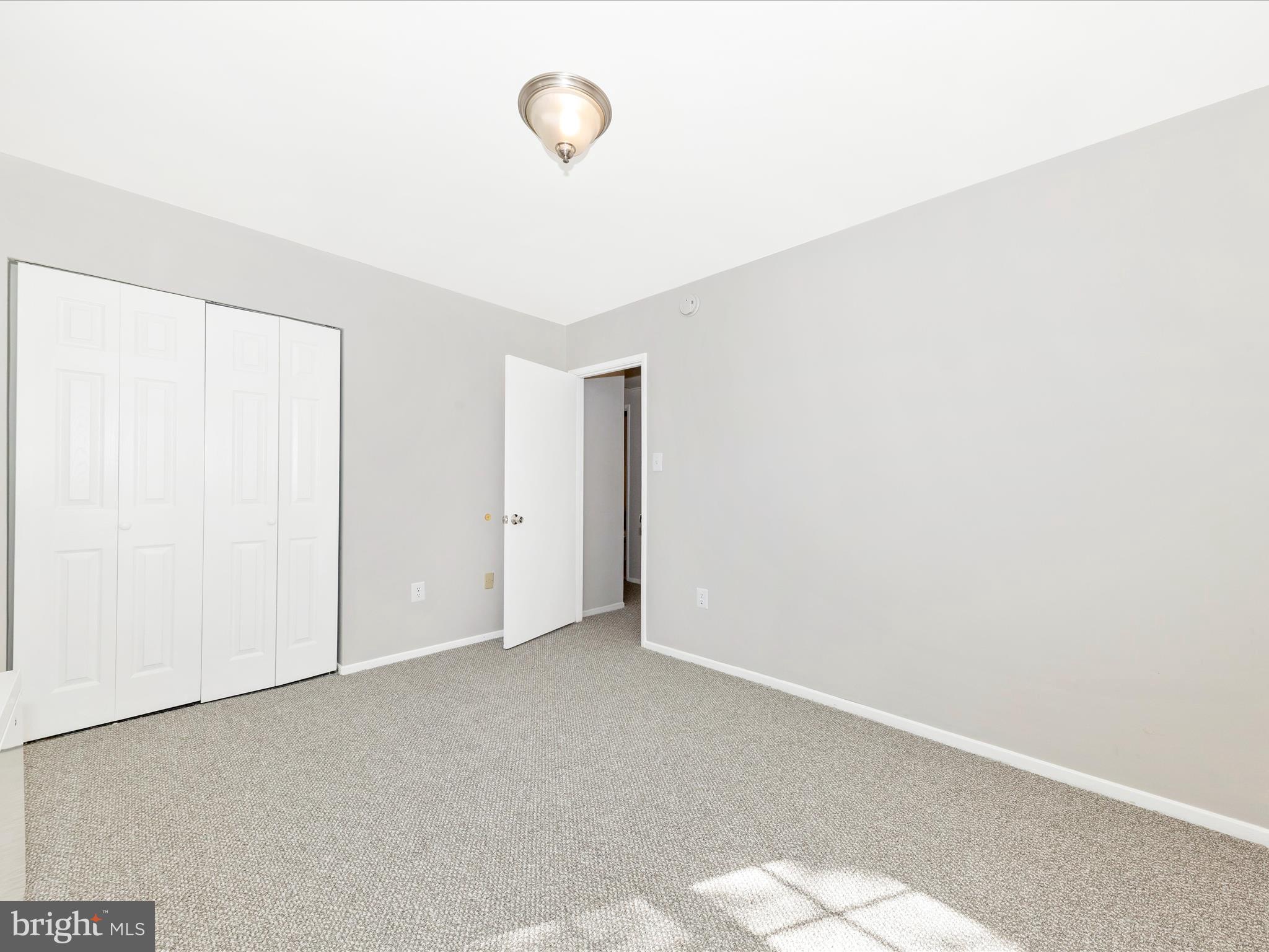 MONTPELIER VILLAGE - Residential Lease