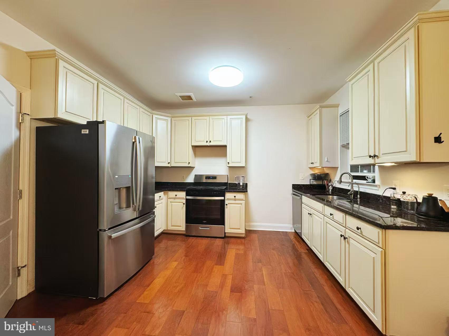 HIGHLANDS AT QUARRY LAKE - Residential