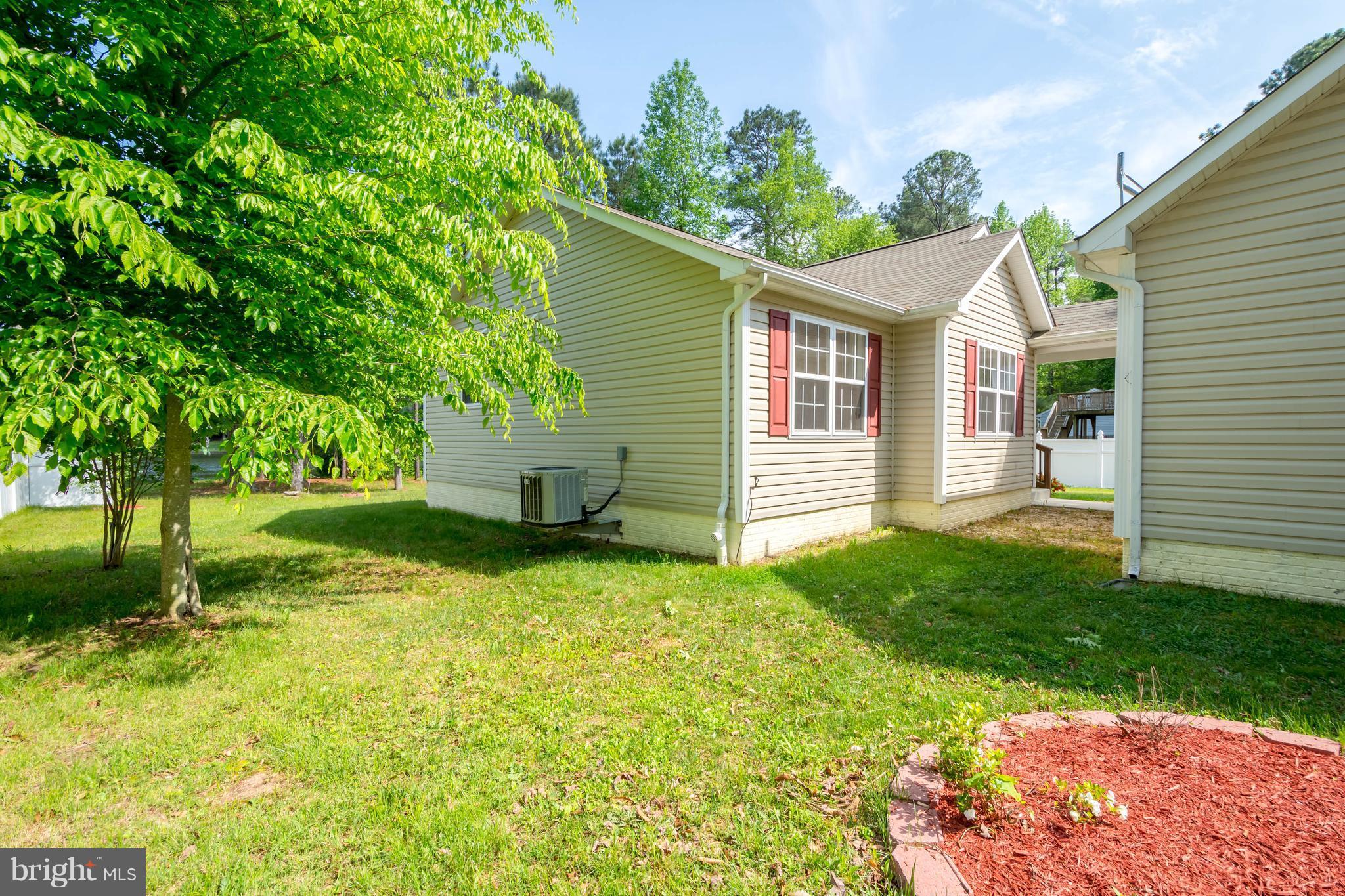 LAKE LAND OR - Residential