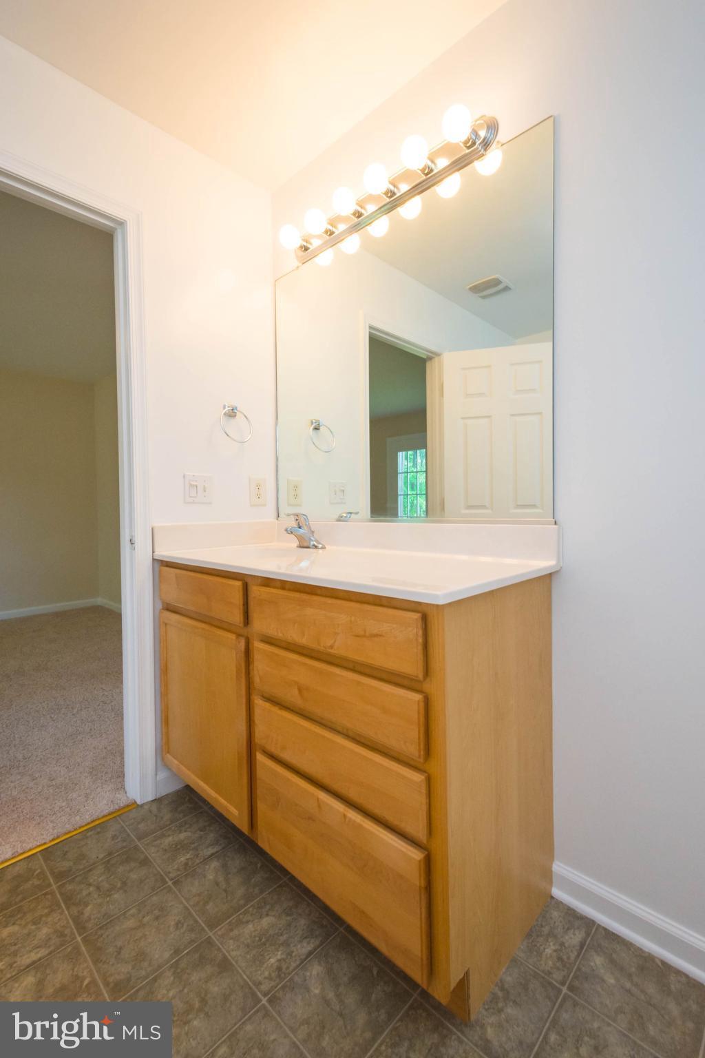 LAKE LAND OR - Residential