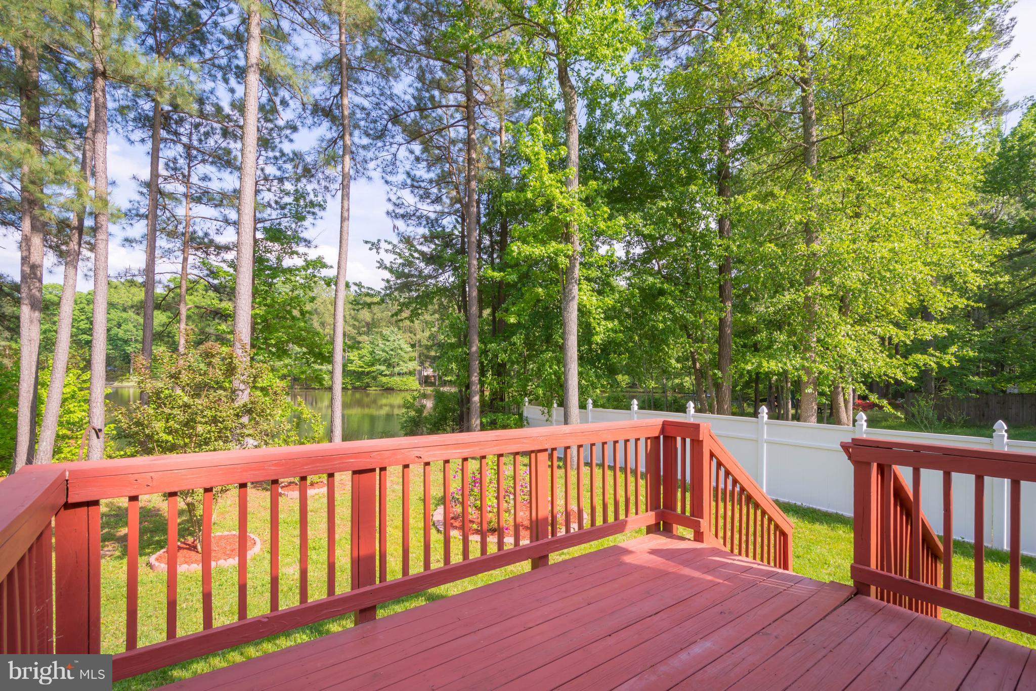 LAKE LAND OR - Residential