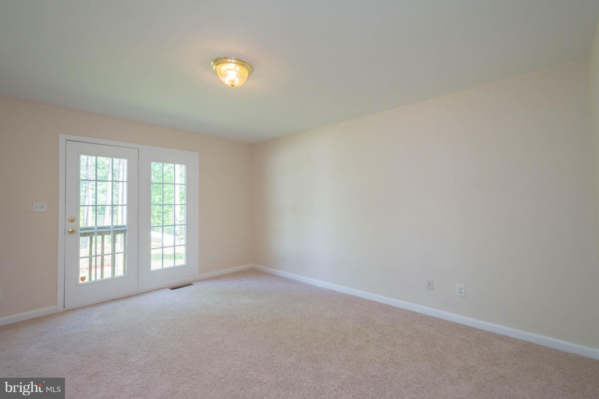 LAKE LAND OR - Residential