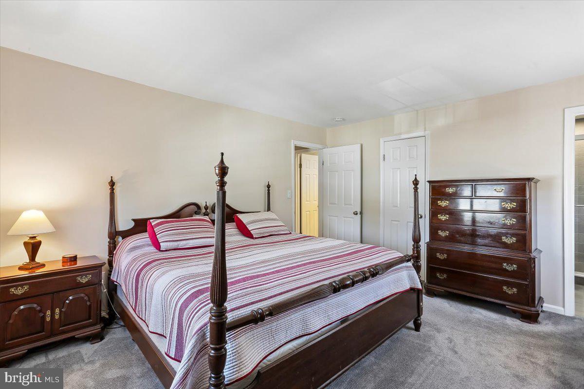 WEST RIDING - Residential