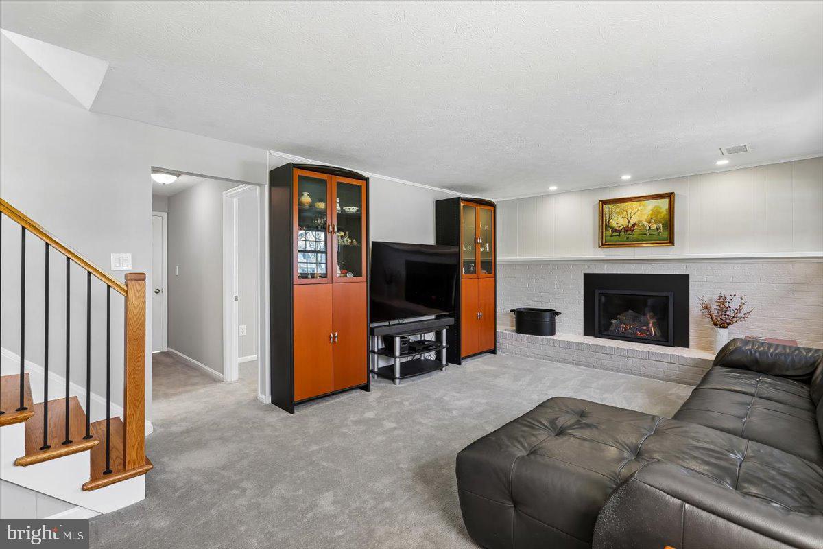 WEST RIDING - Residential