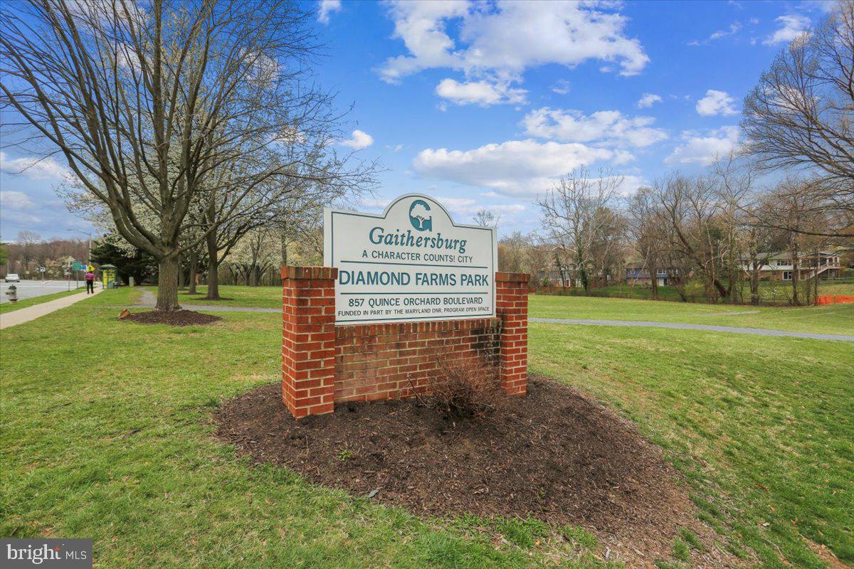 WEST RIDING - Residential