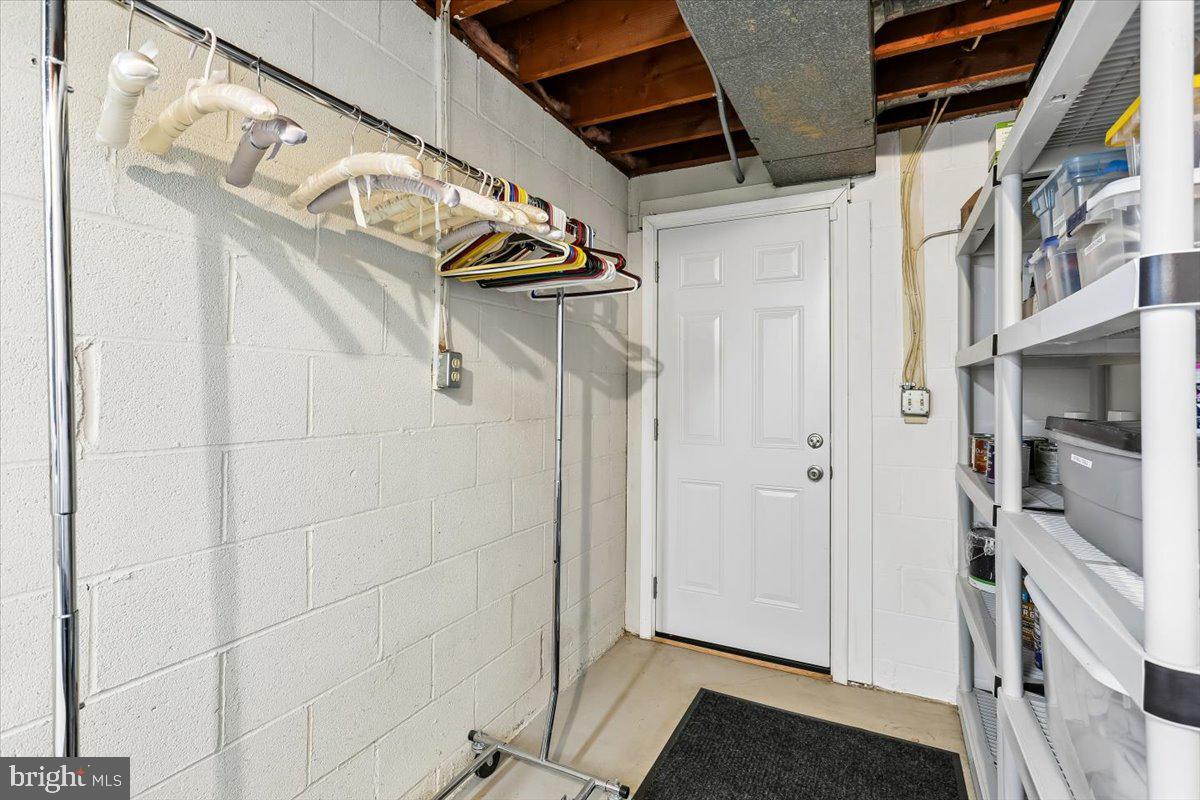 WEST RIDING - Residential